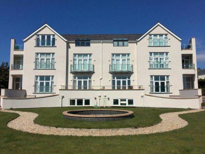 2 Bedroom Apartment To Rent In Bryn Hafan, Pwllheli, LL53