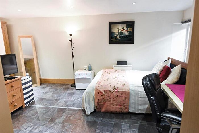 1 Bedroom House To Rent In Clarkson Street, Sheffield, S10