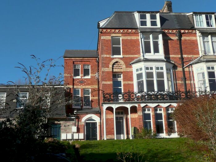 2 Bedroom Flat To Rent In Torrs Park, Ilfracombe, EX34