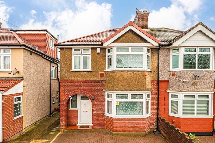 4 Bedroom Semi Detached House To Rent In Cambridge Close, Hounslow, TW4