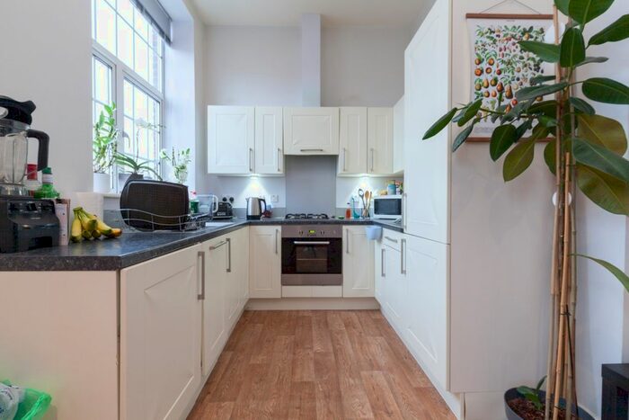 2 Bedroom Flat To Rent In Abingdon, OX14