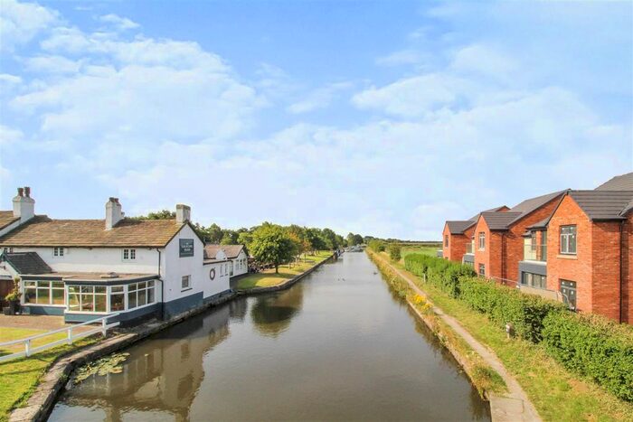 4 Bedroom Detached House For Sale In Summerwood Lane, Halsall, Ormskirk, L39