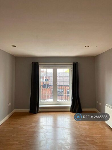 2 Bedroom Flat To Rent In Kensington Court, Nantwich, CW5