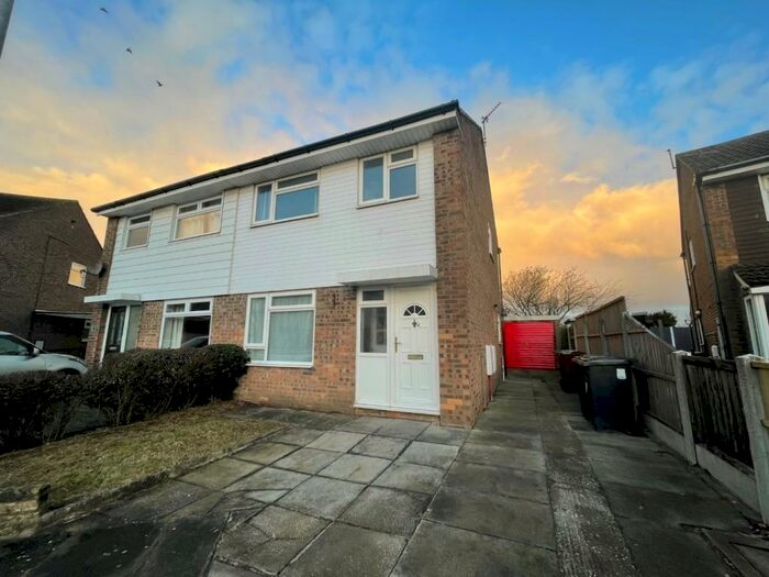 3 Bedroom Semi-Detached House To Rent In Talaton Close, Southport, Merseyside, PR9