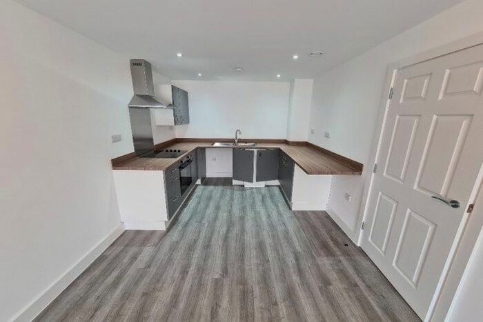 1 Bedroom Flat To Rent In Newton Road, Yeovil, BA20