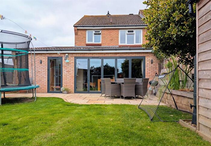 3 Bedroom Semi-Detached House For Sale In Awdry Way, Tuffley, Gloucester, GL4