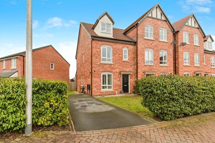 3 Bedroom Semi-Detached House For Sale In Severn Way, Holmes Chapel, Crewe, Cheshire, CW4