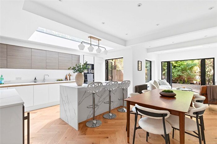 5 Bedroom Detached House For Sale In Wakehurst Road, London, SW11