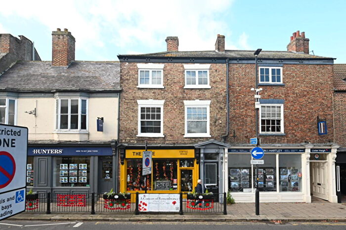 2 Bedroom Apartment To Rent In Queen Street, Ripon, HG4