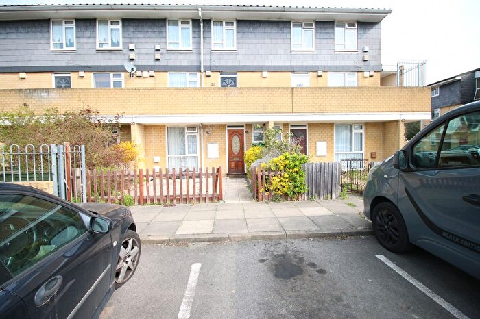 3 Bedroom Terraced House To Rent In Eldridge Close, Feltham, Greater London, TW14