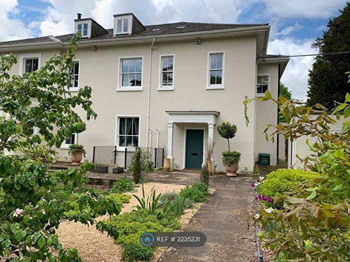 2 Bedroom Flat To Rent In Hinton House Drive, Kings Worthy, Winchester, SO23