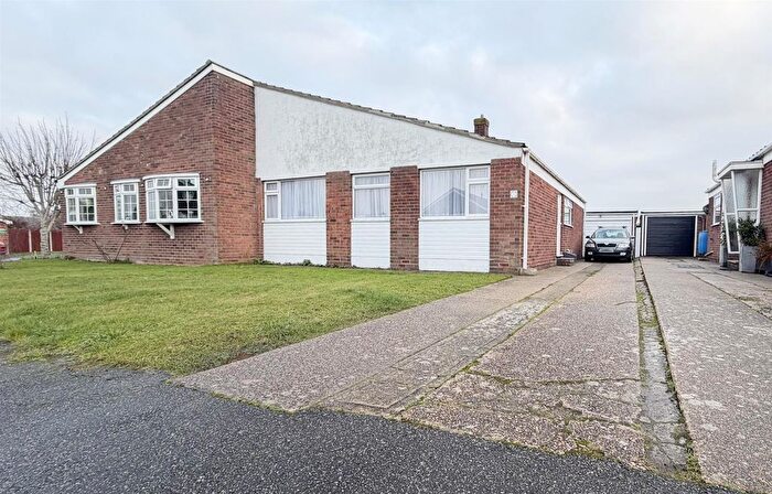 3 Bedroom Semi-Detached Bungalow For Sale In Garden Road, Walton On The Naze, CO14