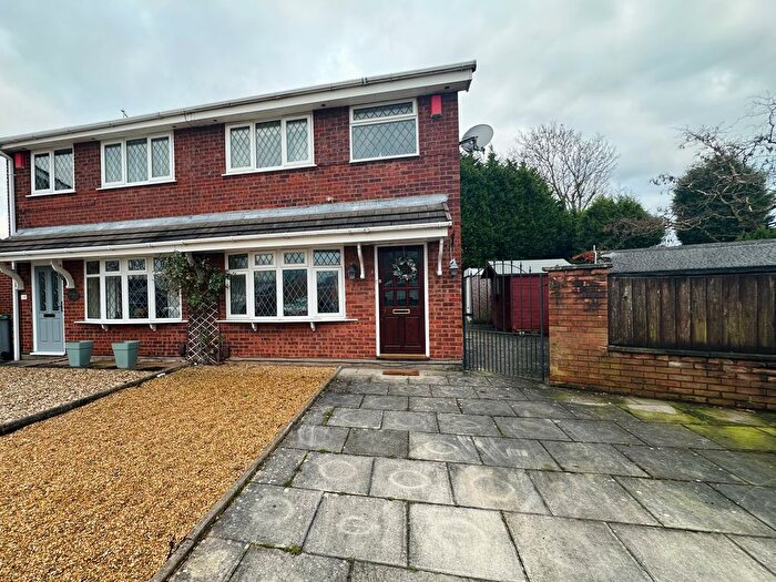 3 Bedroom Property To Rent In Hawthorne Avenue, Stoke-On-Trent, ST4