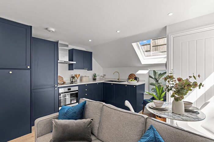 1 Bedroom Flat For Sale In Boltro Road, Haywards Heath, RH16