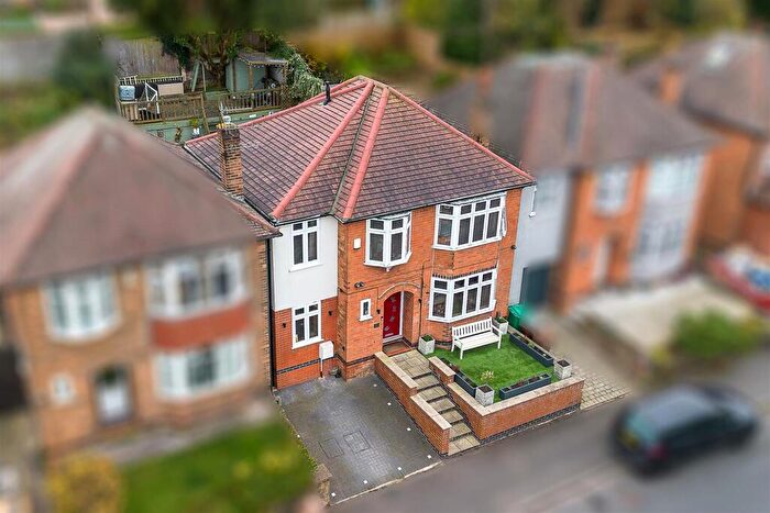 5 Bedroom Detached House For Sale In Newfield Road, Nottingham, NG5