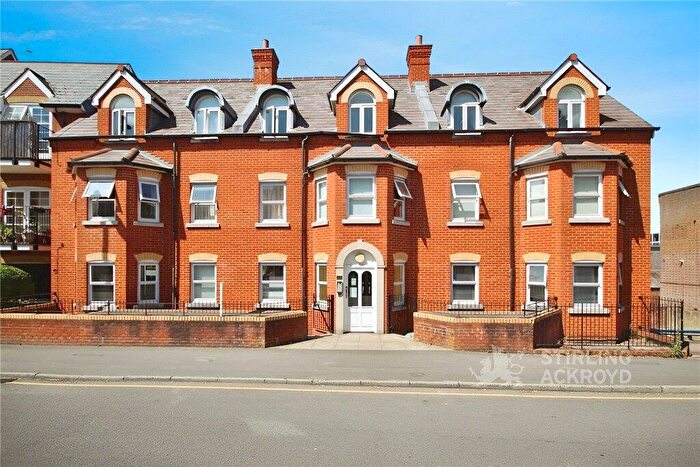 2 Bedroom Apartment To Rent In Chantry Place, Sydenham Road, Guildford, GU1