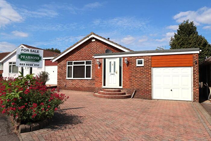 4 Bedroom Detached Bungalow To Rent In White Beam Rose, Clanfield, Waterlooville, PO8