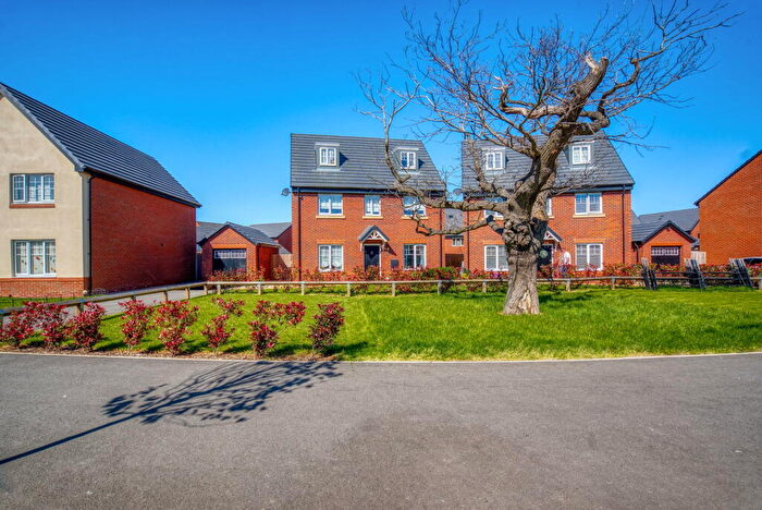 5 Bedroom Detached House For Sale In Moat Lane, Kings Moat, Chester, CH4