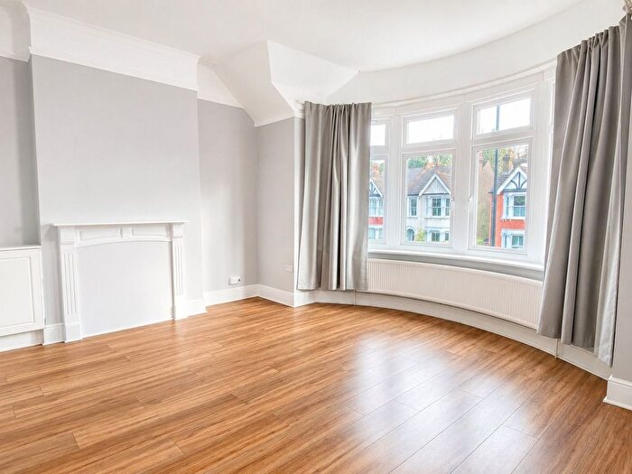 2 Bedroom Maisonette To Rent In Whytecliffe Road North, Purley, CR8