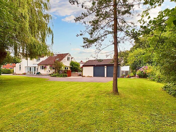 4 Bedroom Detached House For Sale In Whitemoor Lane, Belper, Derbyshire, DE56