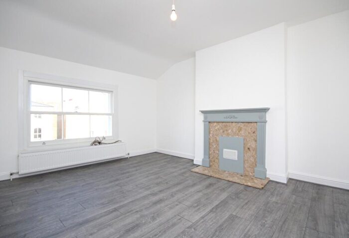 2 Bedroom Flat To Rent In Miranda Road, Archway, N19