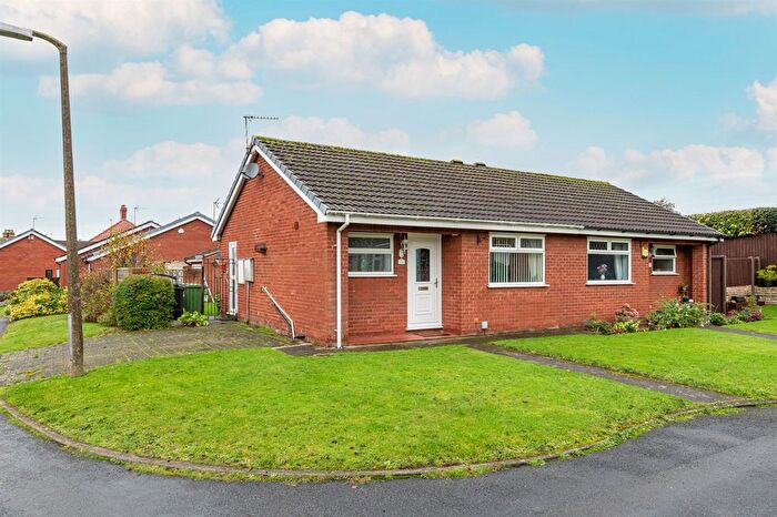 1 Bedroom Semi-Detached Bungalow For Sale In Withy Close, Frodsham, WA6