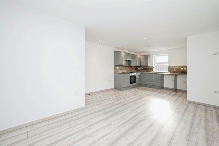 2 Bedroom Apartment For Sale In Mill Road, Great Yarmouth, NR31