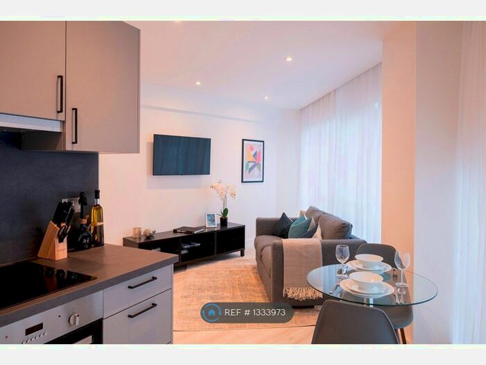 1 Bedroom Flat To Rent In Queen Street, Maidenhead, SL6