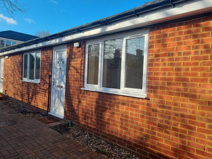 1 Bedroom Flat To Rent In Dumfries Street, Luton LU1