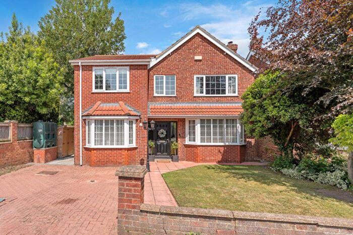 4 Bedroom Detached House For Sale In Highfield Road, North Thoresby, DN36