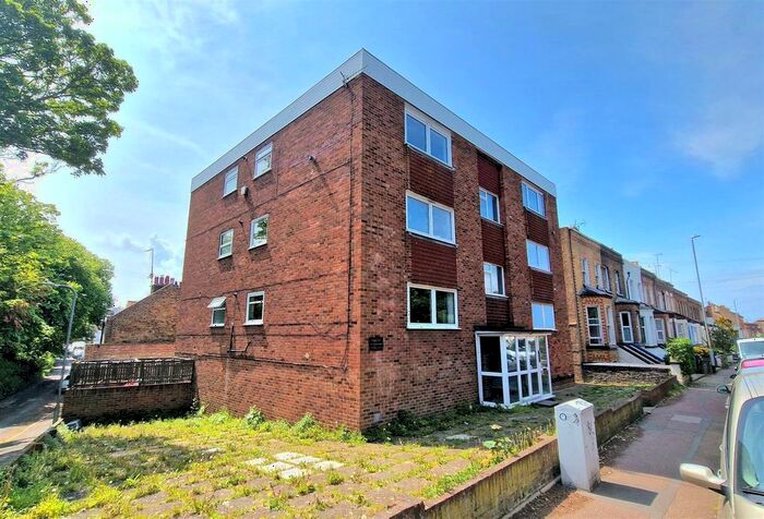 3 Bedroom Flat To Rent In Dane Road, Margate, CT9