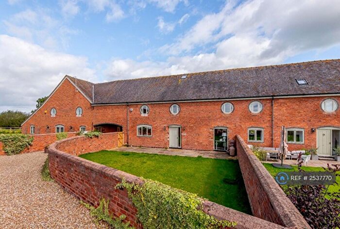 4 Bedroom Semi-Detached House To Rent In Cooks Pit Barns, Faddiley, Nantwich, CW5