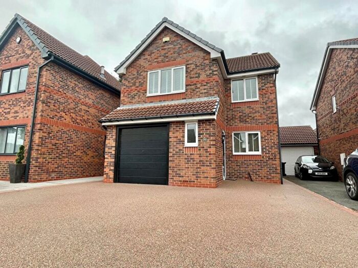 4 Bedroom Detached House To Rent In Shire Road, Morley, Leeds, LS27