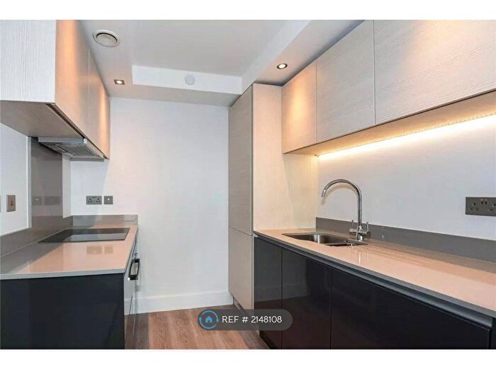 1 Bedroom Flat To Rent In Premier House, Edgware, HA8