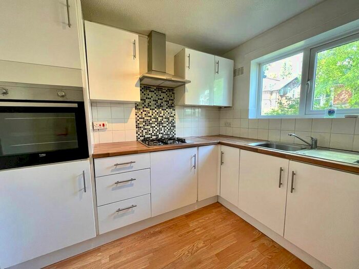 3 Bedroom Property To Rent In Hamstead Road, Handsworth, Birmingham, B20