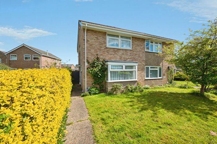 3 Bedroom Semi-Detached House For Sale In Royston Avenue, Eastleigh, SO50