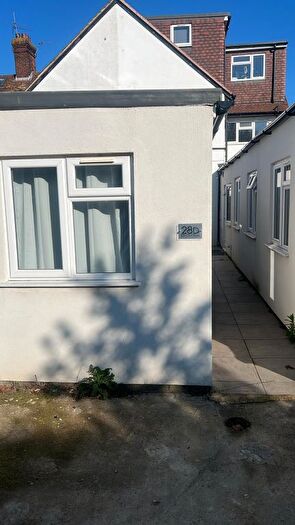 Studio To Rent In Bathurst Walk, Iver, SL0