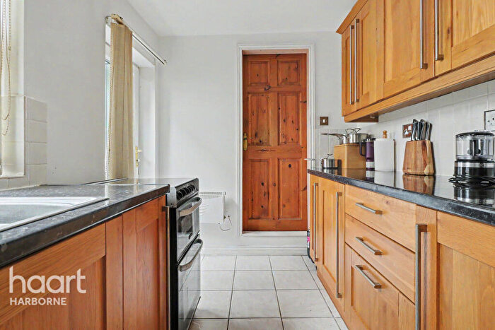 2 Bedroom Terraced House For Sale In The Uplands, Smethwick, B67