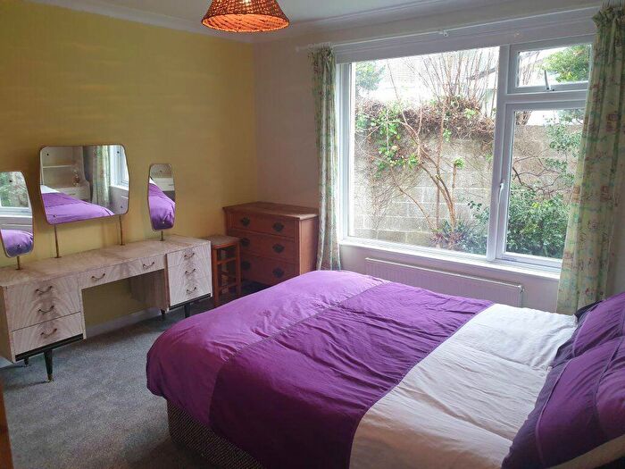 2 Bedroom Bungalow To Rent In Bradiford, EX31
