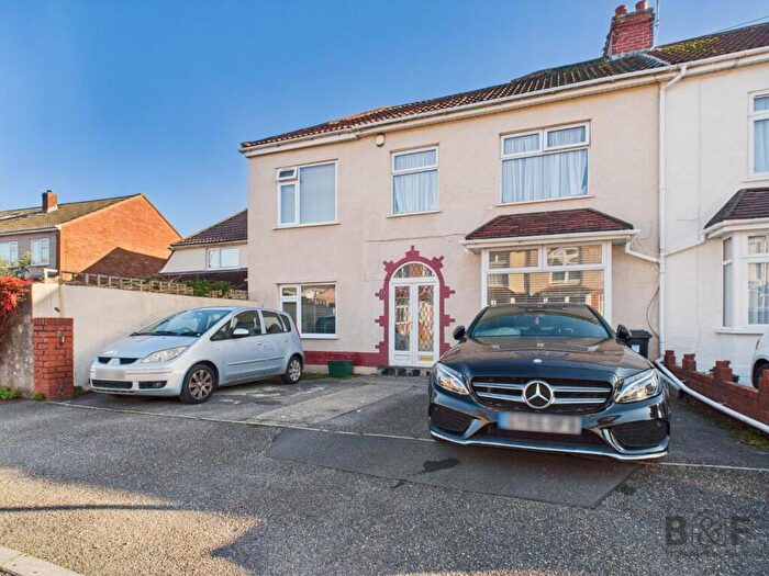 4 Bedroom End Of Terrace House For Sale In Alexandra Place, Bristol, BS16