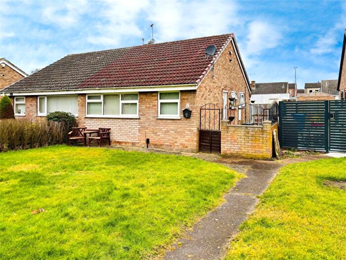 2 Bedroom Bungalow For Sale In Eskwood Walk, Goole, DN14