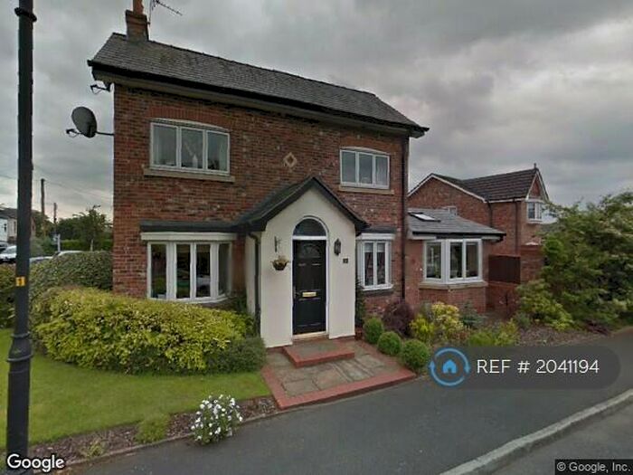 3 Bedroom Semi-Detached House To Rent In Withins Hall Road, Failsworth, Manchester, M35