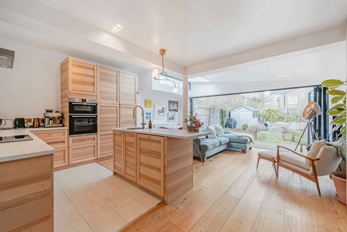 2 Bedroom Flat To Rent In Danby Street, London, SE15