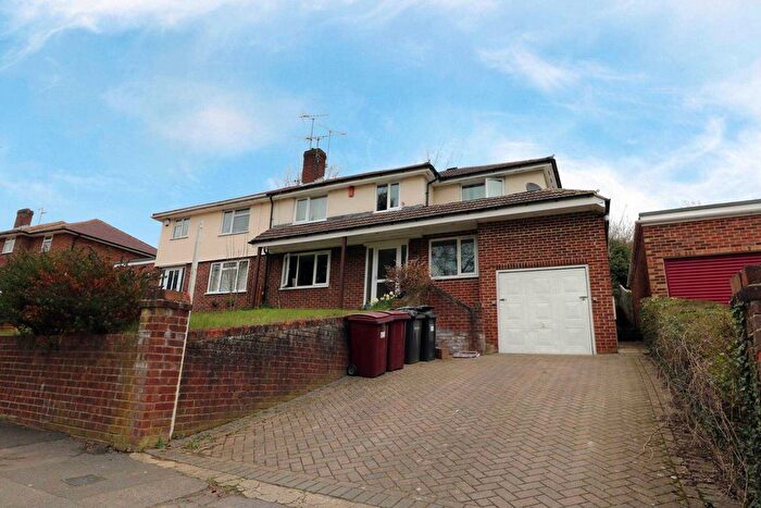 3 Bedroom Semi-Detached House To Rent In Overdown Road, Reading, RG31