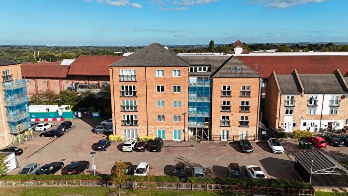 2 Bedroom Flat For Sale In Checkland Road, Thurmaston, Leicester, Leicestershire, LE4