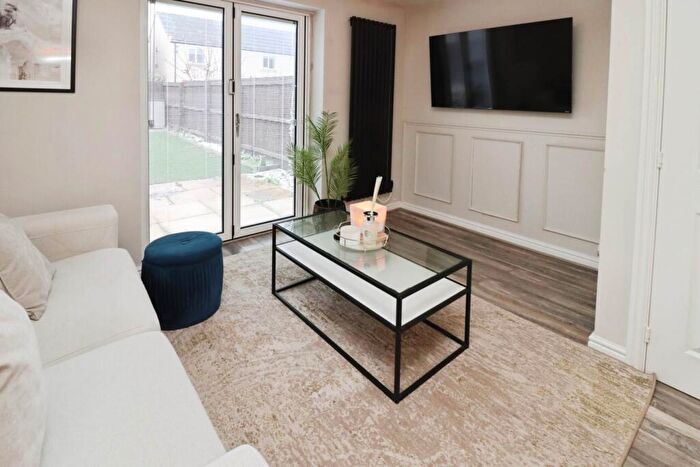 3 Bedroom Terraced House For Sale In Marshall Close, Bromborough, CH62 - Photo 7