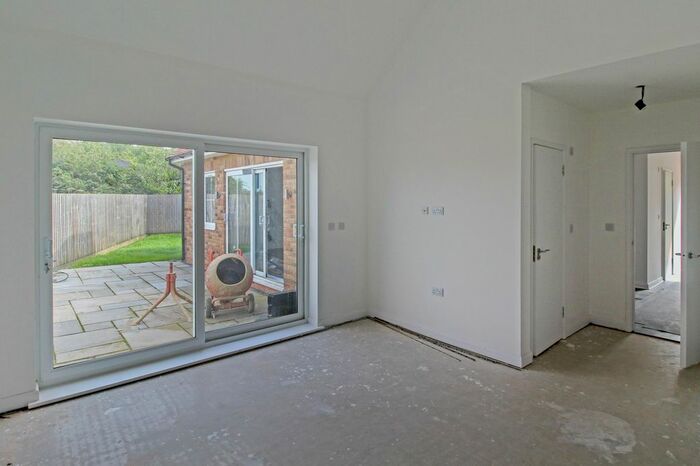 3 Bedroom Detached Bungalow For Sale In Streetly End, West Wickham, Cambridge, CB21