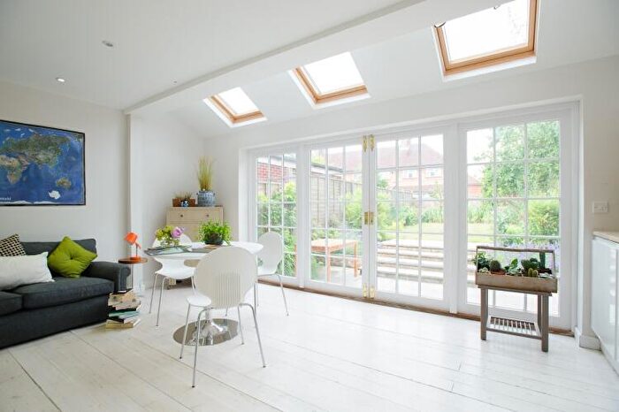 4 Bedroom Semi-Detached House To Rent In Valentia Road, OX3