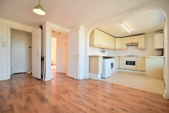 1 Bedroom Apartment To Rent In Stoke Newington High Street, London, N16
