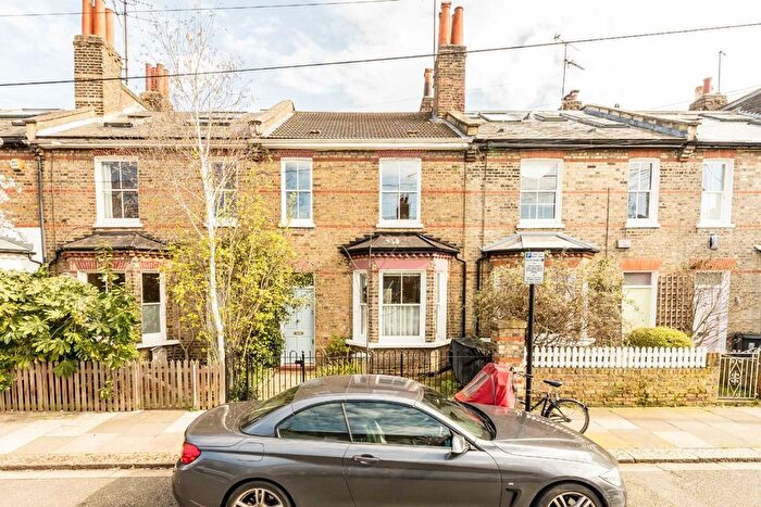 2 Bedroom Property To Rent In Bradmore Park Road, London, W6